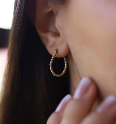 earrings-model